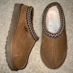 UGG Tasman Slippers in Chestnut